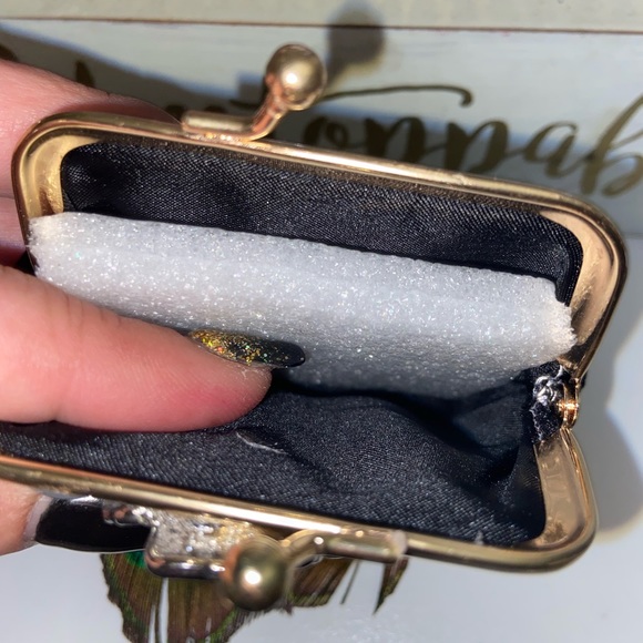 “ROYALTY”Mini Peacock Feath. Coin Purse/Pill “Box” - Picture 4 of 13